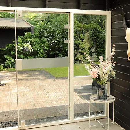 't Veluwse Boshuus 44 شاليه